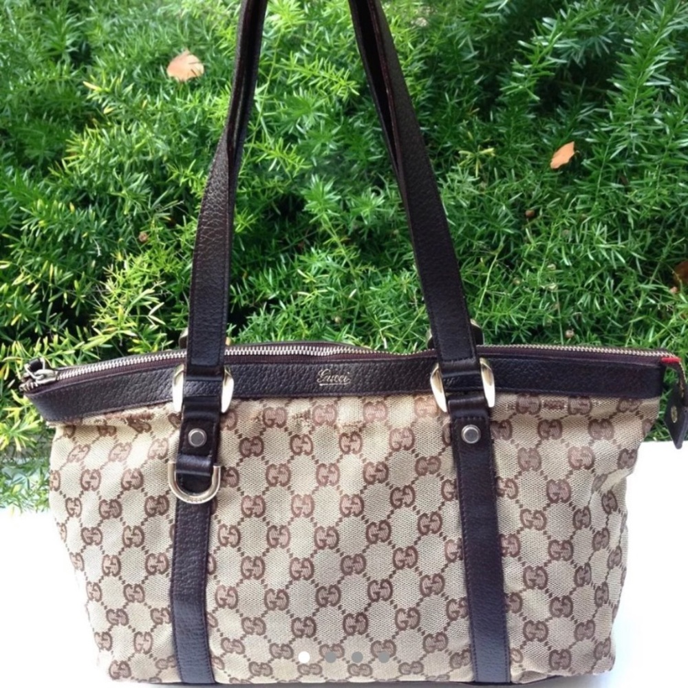 GUCCI Abbey Monogram GG Small Tote Leather Bag. Used condition.